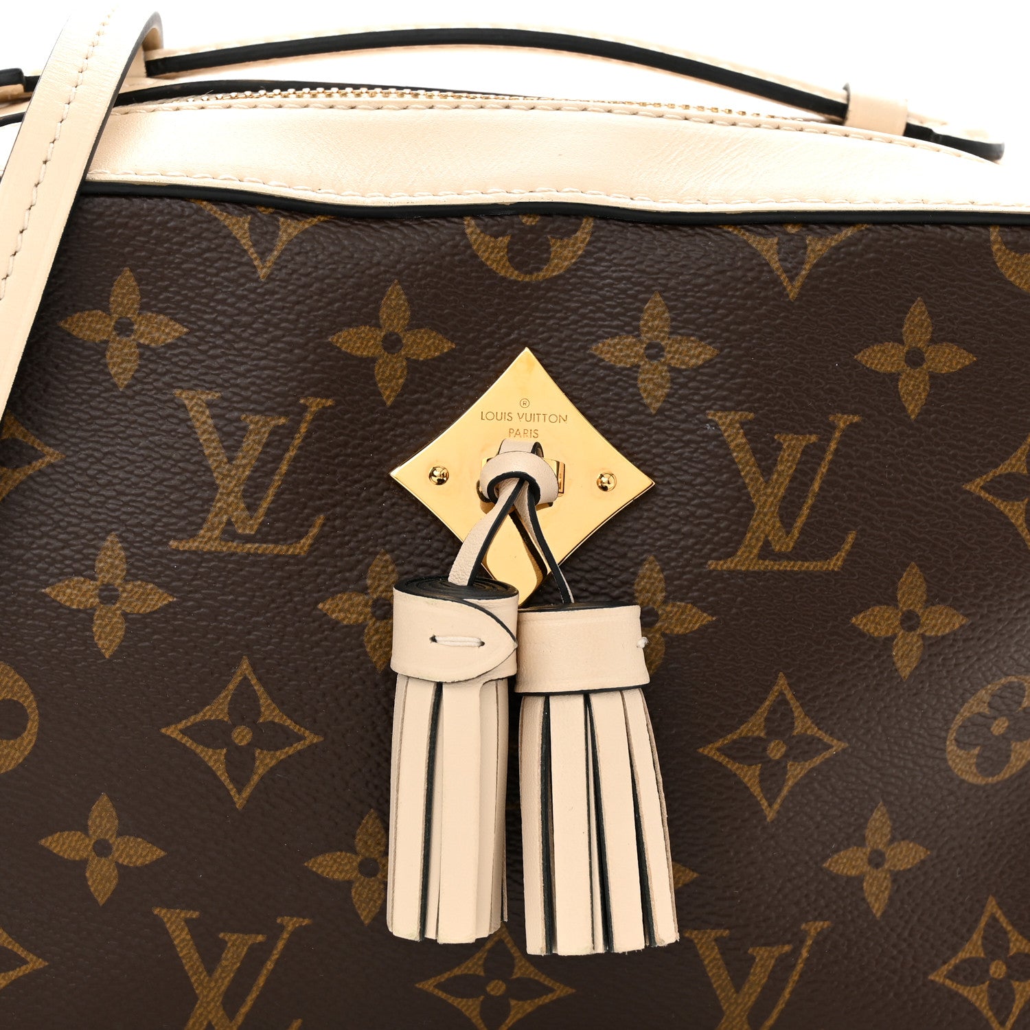 Louis Vuitton Monogram Saintonge Creme 8 of 10