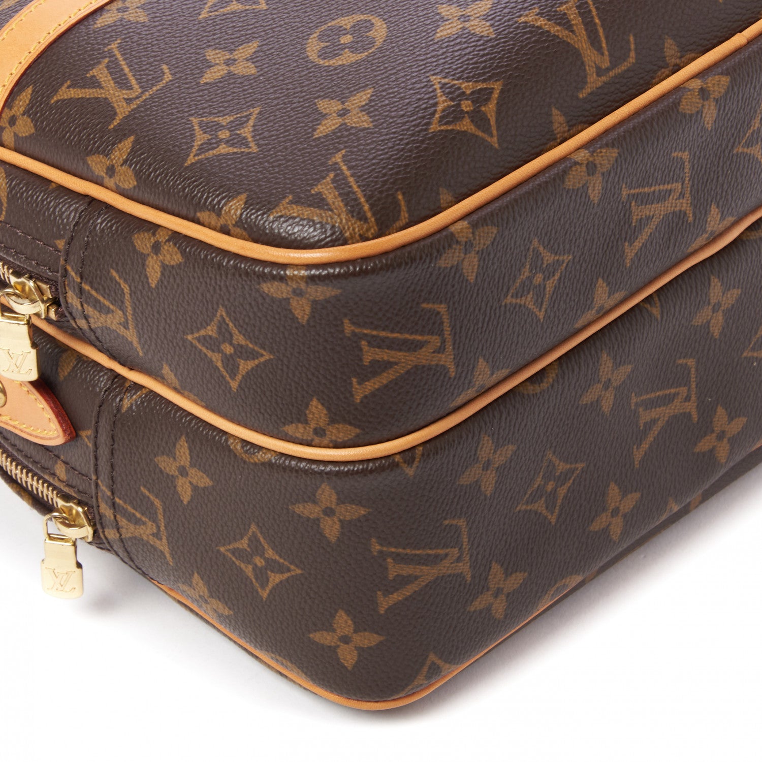 Louis Vuitton Monogram Reporter PM 6 of 9