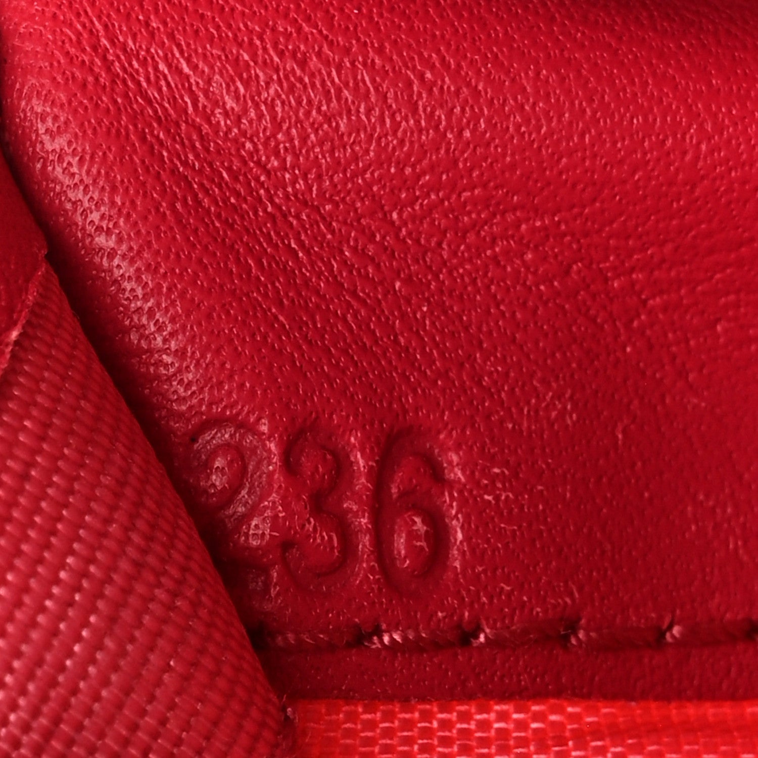 Prada Vitello Move Metal Compact Wallet Peonia 1863577 – FASHIONPHILE
