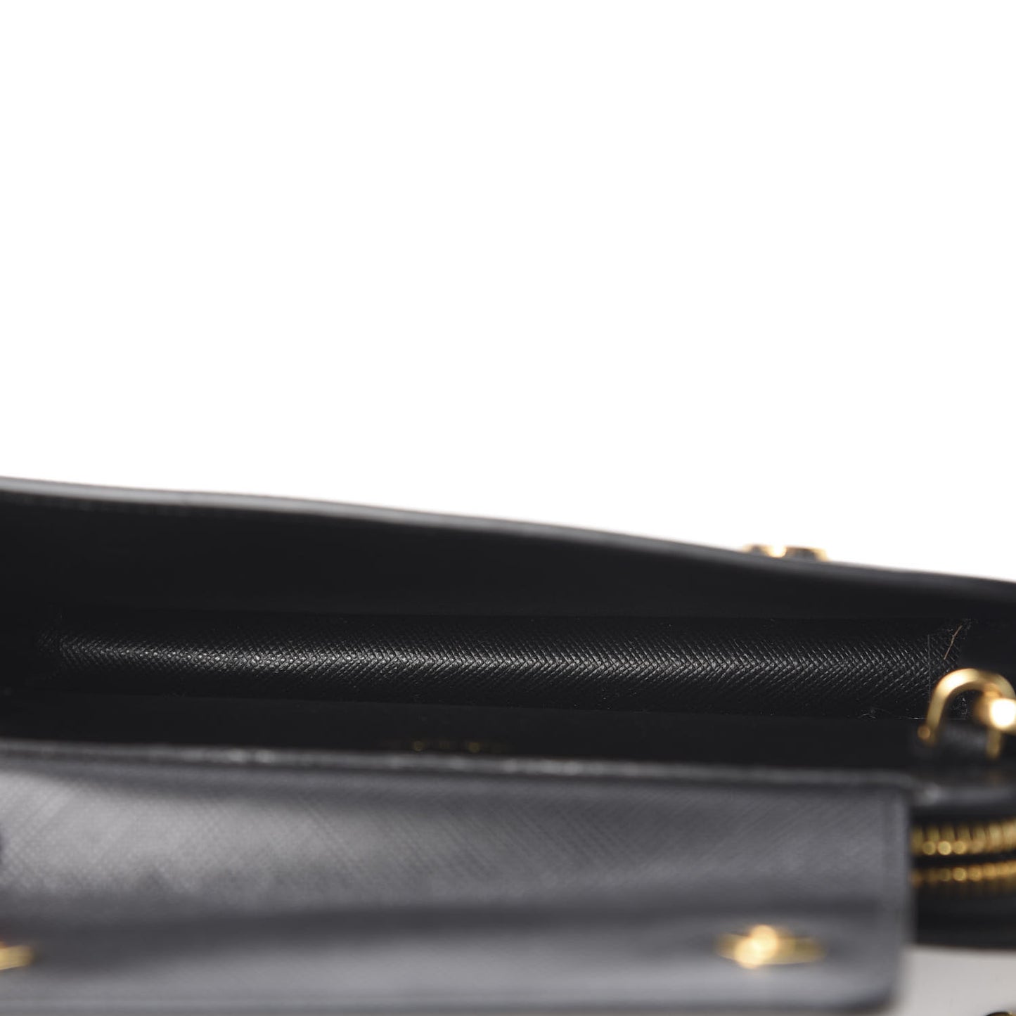Saffiano Metal Oro Chain Wallet Black