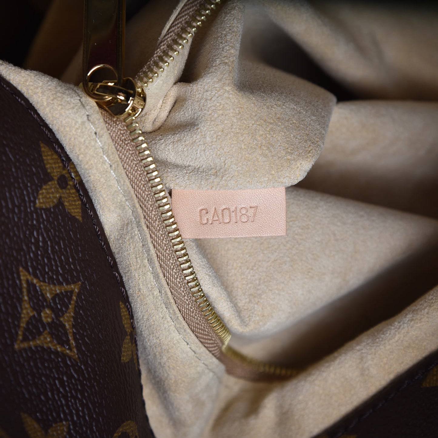 Monogram Artsy MM