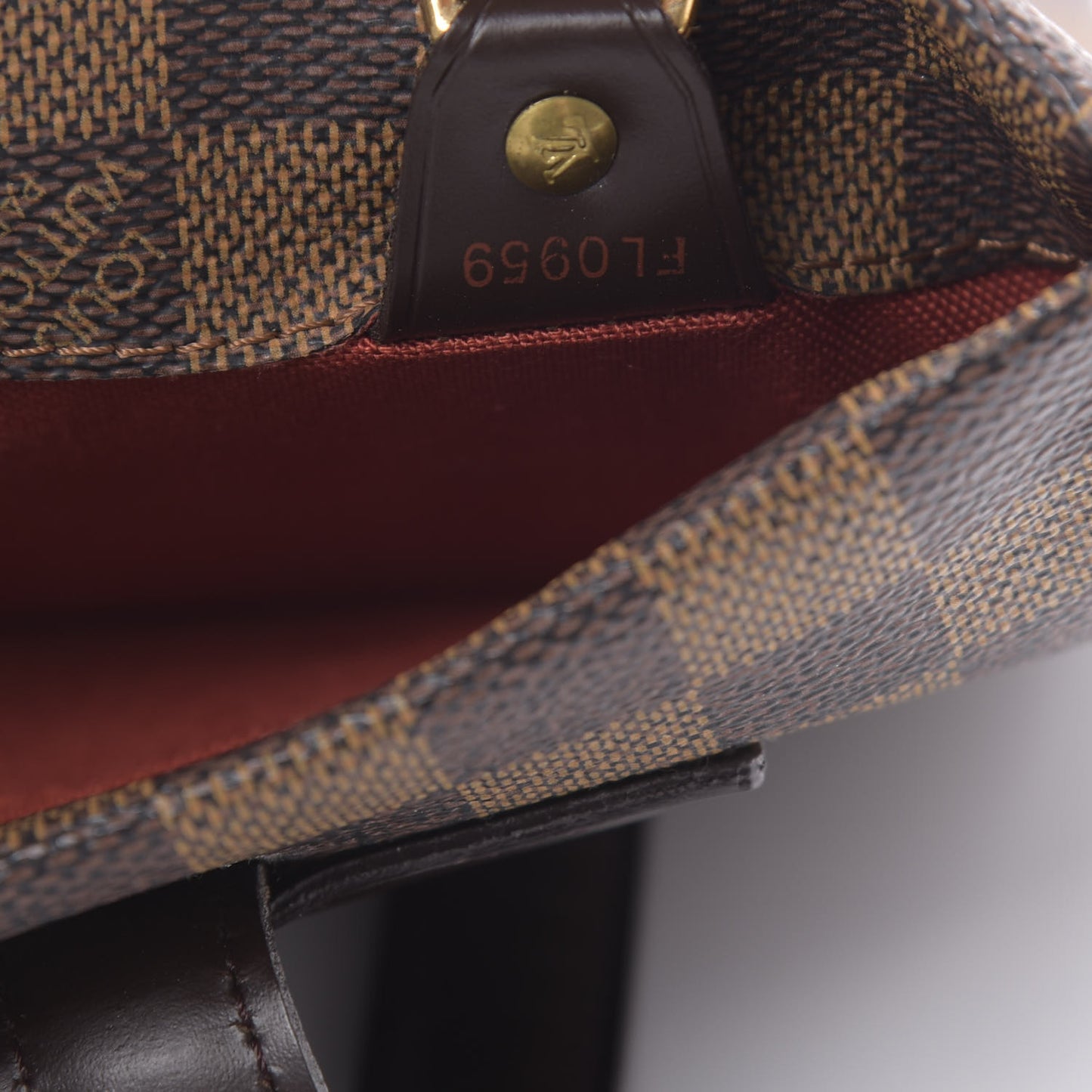 Damier Ebene Clifton