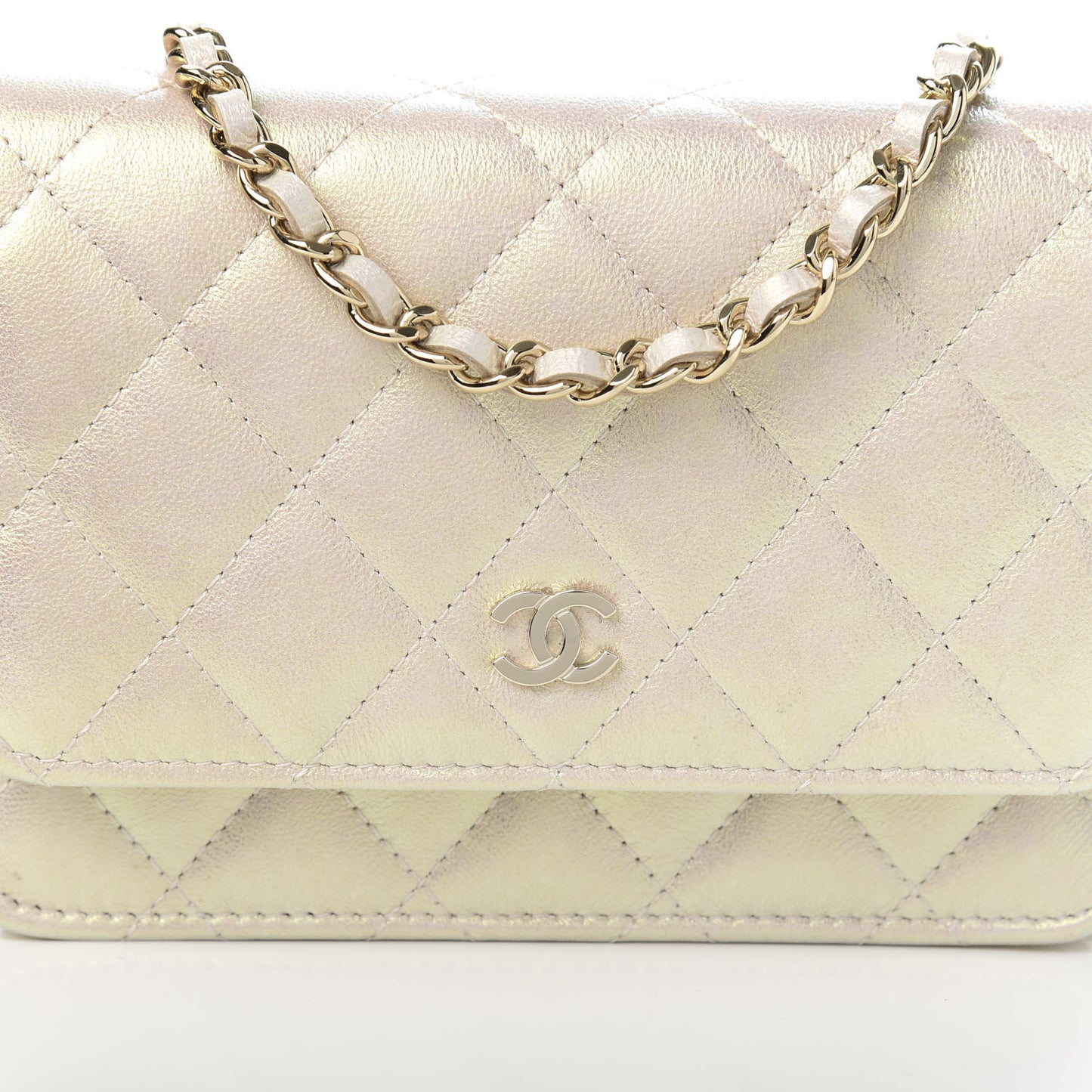 Iridescent Lambskin Quilted Mini Wallet On Chain WOC Ivory