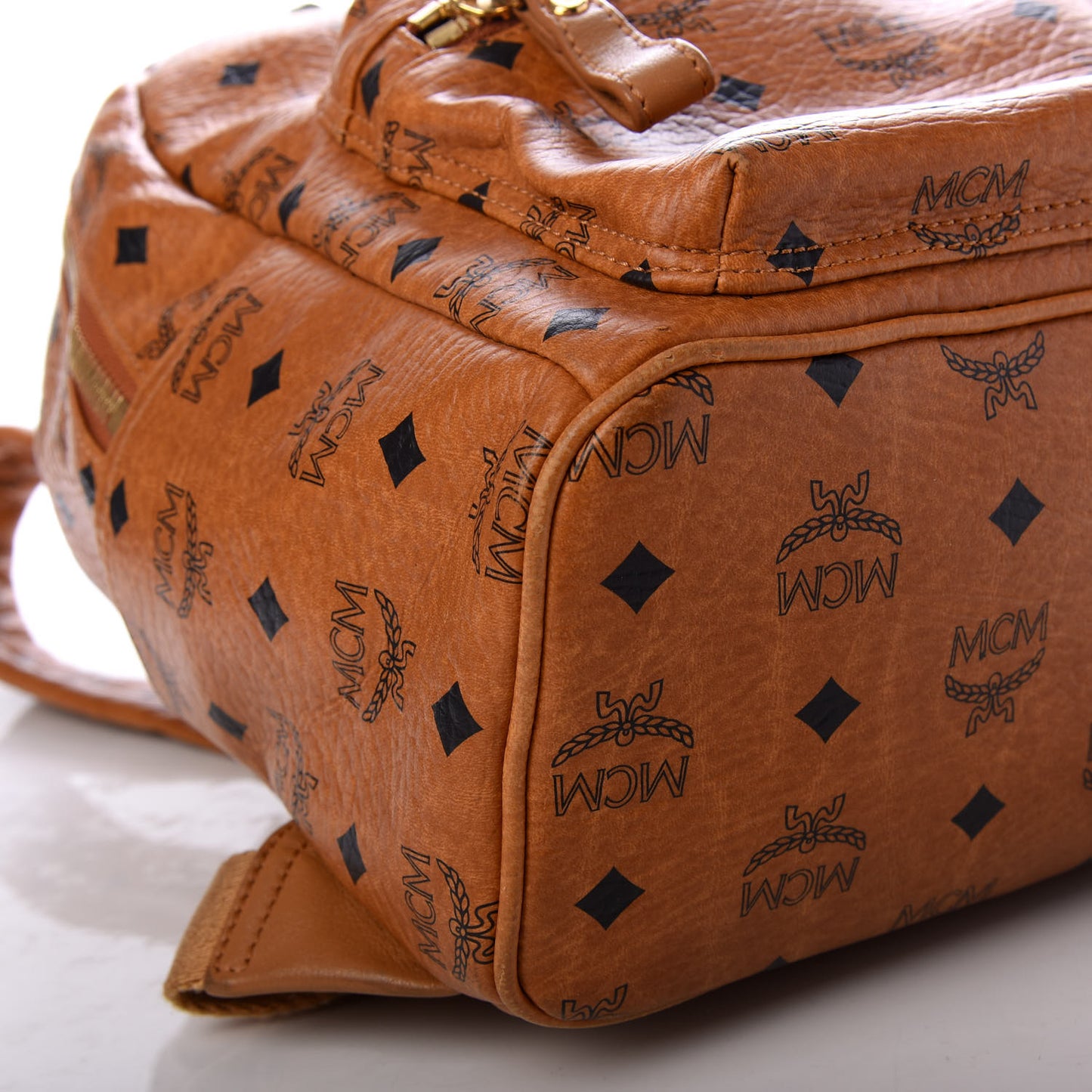 Visetos Small Sprinkle Stud Stark Backpack Cognac
