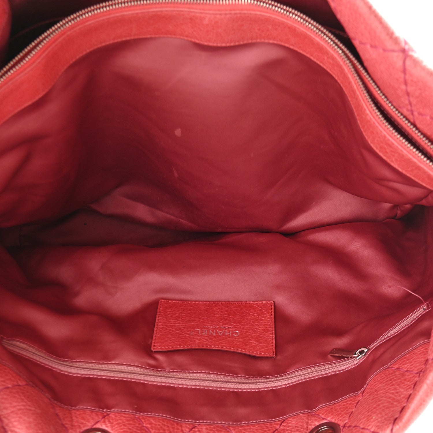 Chanel Glazed Calfskin Large On The Road Tote Red 5 of 14