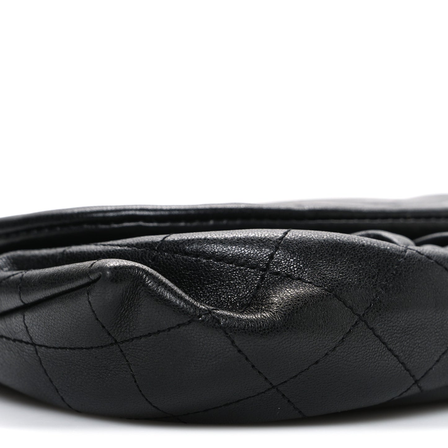 Lambskin Half Moon Wallet On Chain WOC Black