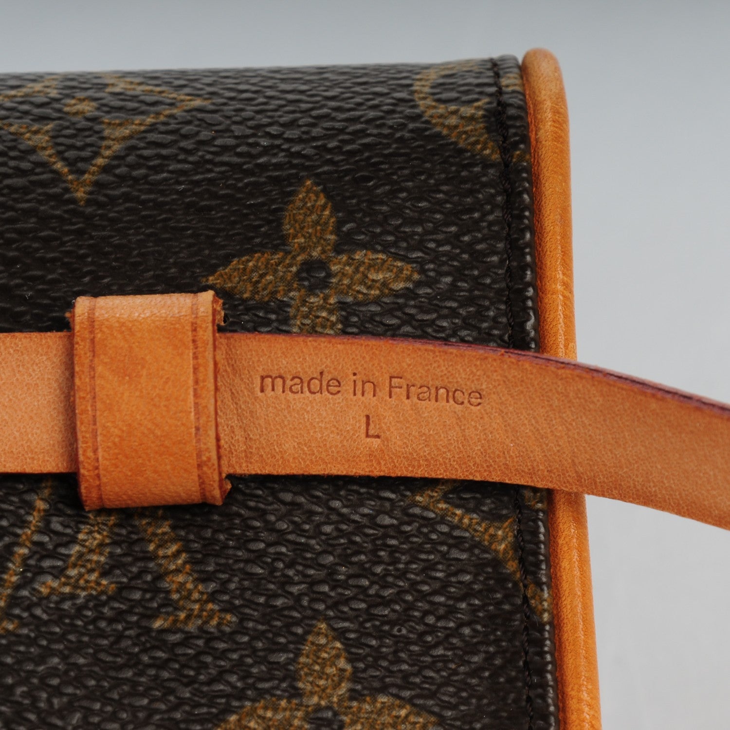 Louis Vuitton Monogram Pochette Florentine L 6 of 8