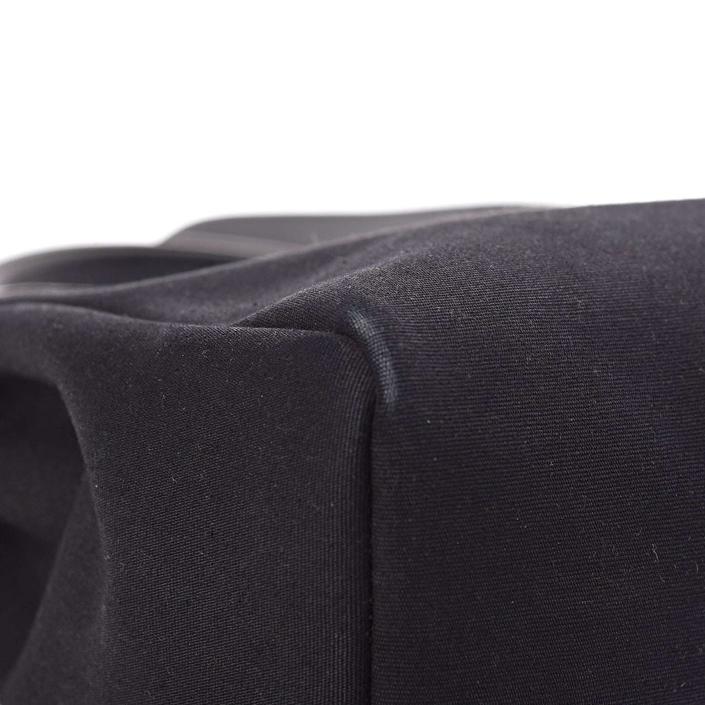 Toile Vache Calfskin Herbag 30 PM Black Natural