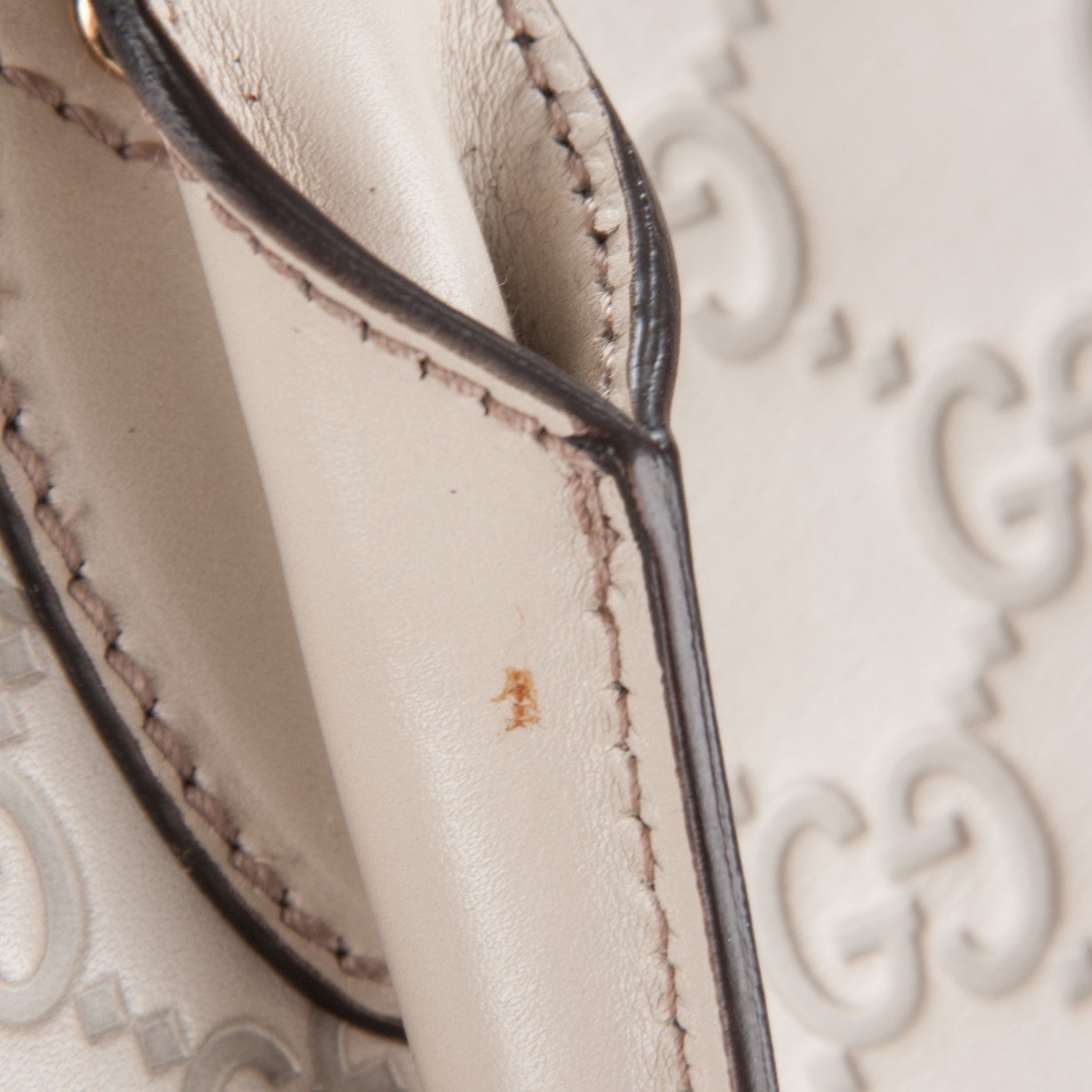 Gucci Guccissima Piston Tote Off White 8 of 9