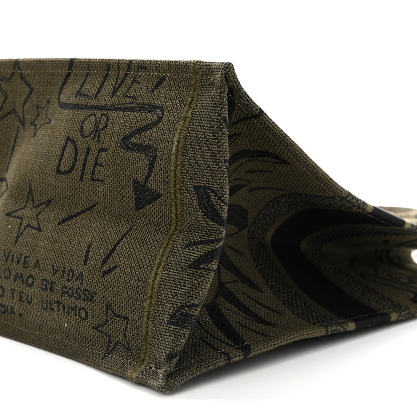 Canvas Embroidered Graffiti Book Tote Vert