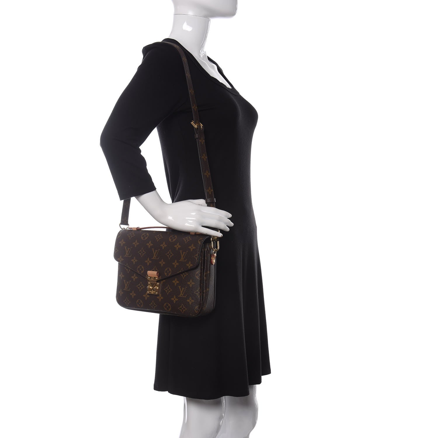 Louis Vuitton Monogram Pochette Metis 2 of 8