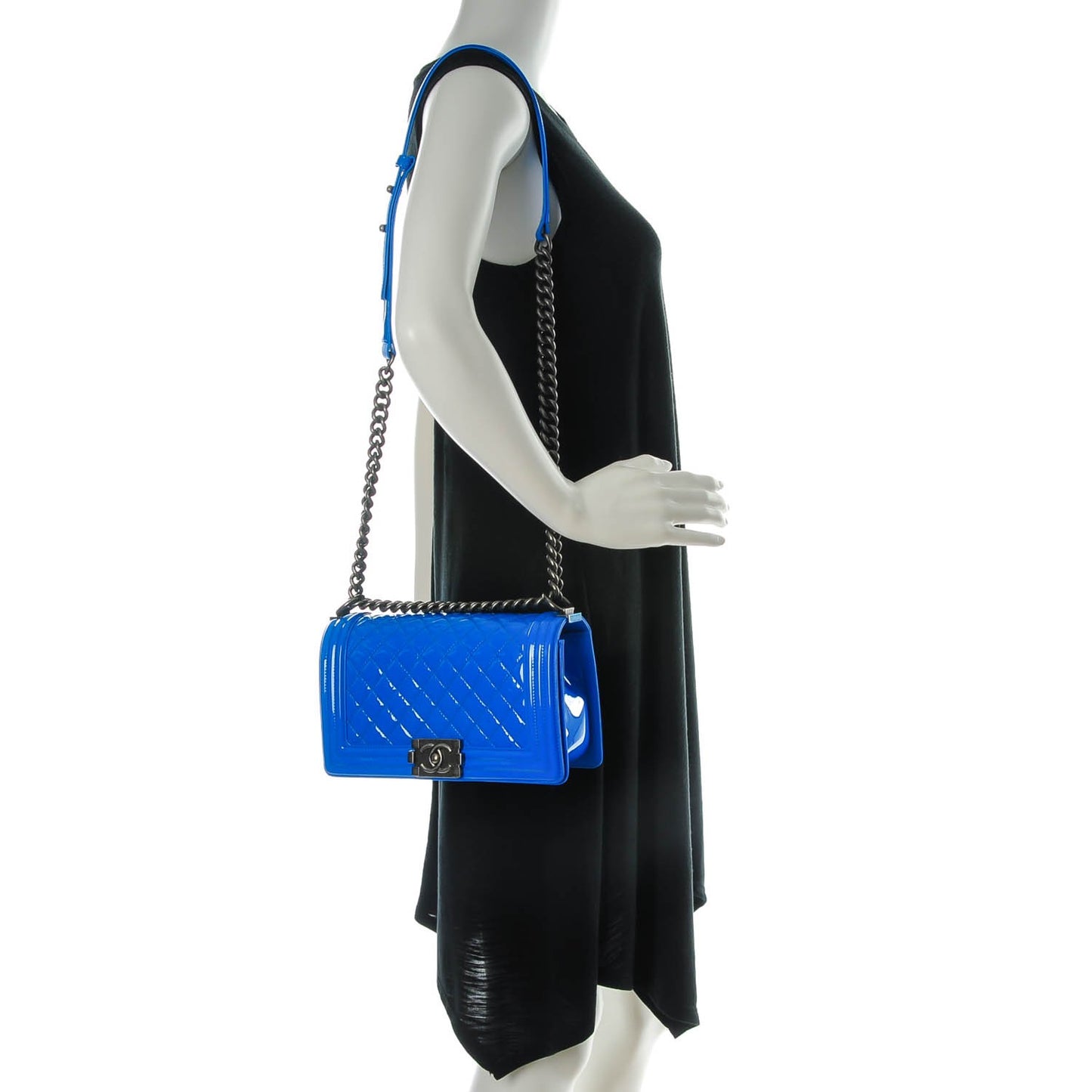 Patent Calfskin Medium Boy Flap Blue