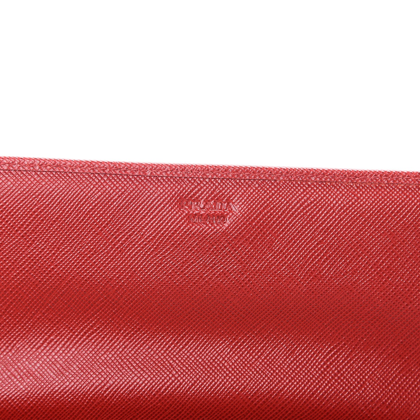 Saffiano Metal Oro Chain Wallet Fuoco