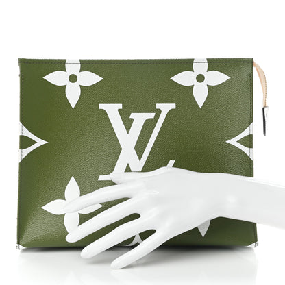 Louis Vuitton Monogram Giant Toiletry Pouch 26 Kaki 2 of 7