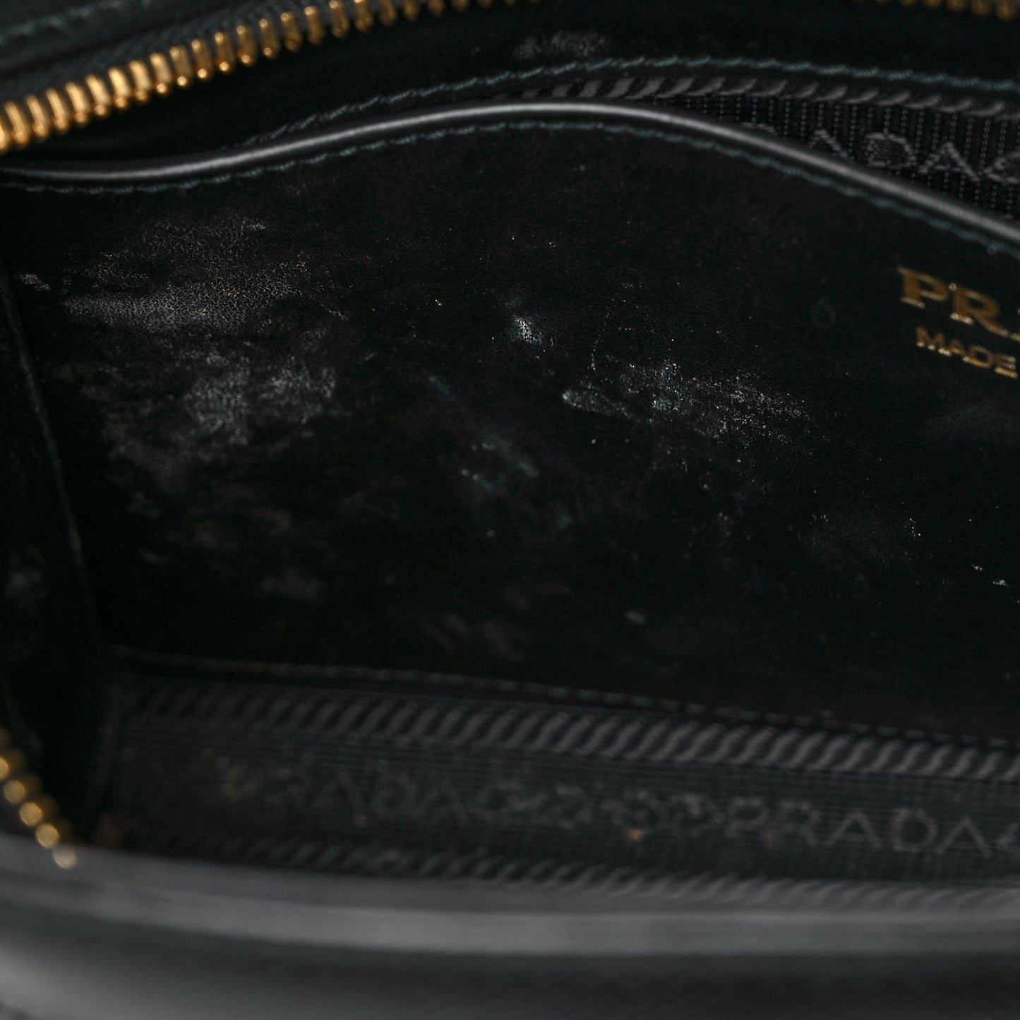 Saffiano Vernice Esplanade Crossbody Bag Black