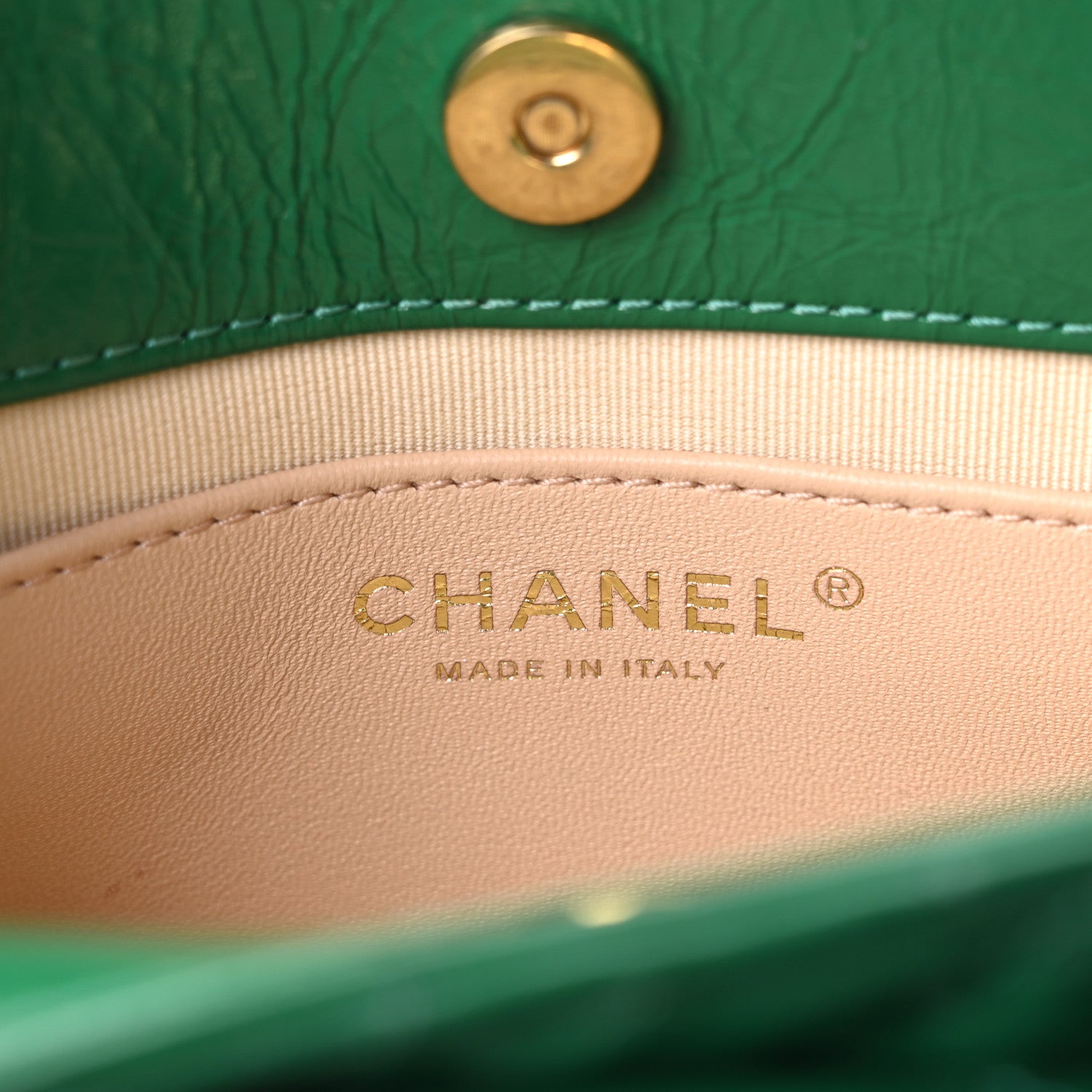 Chanel Shiny Crumpled Calfskin Quilted Small Wavy CC Hobo Green
