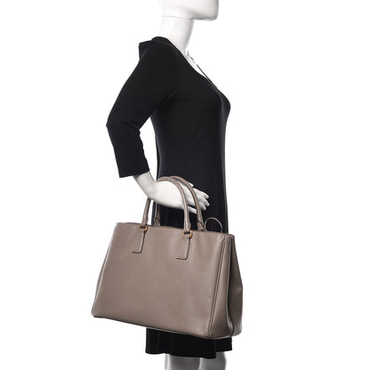 Prada Saffiano Lux Large Tote Argilla 2 of 12