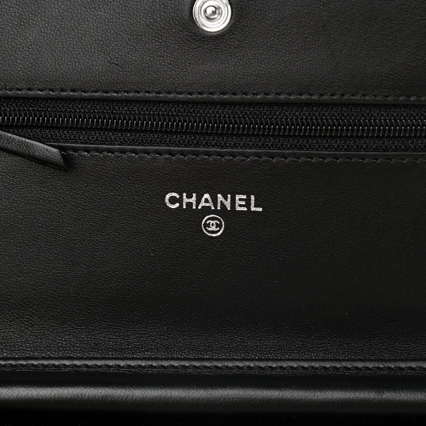 Lambskin Quilted Wallet On Chain WOC Black