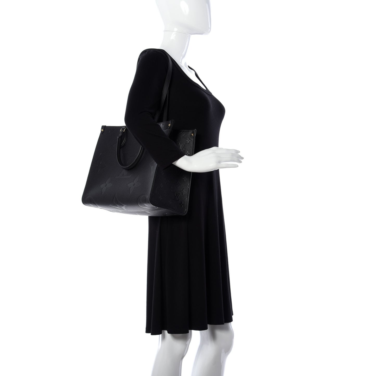 Empreinte Monogram Giant Onthego MM Black
