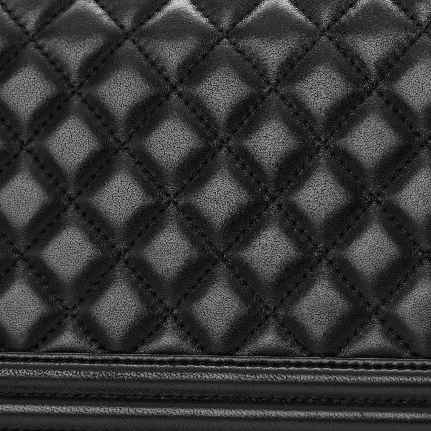 Lambskin Quilted Medium Boy Flap Black