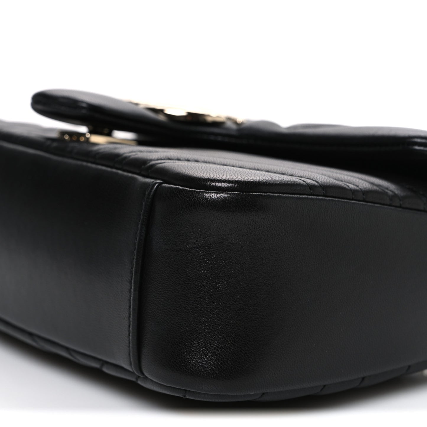 Lambskin Matelasse Medium GG Marmont Shoulder Bag Black