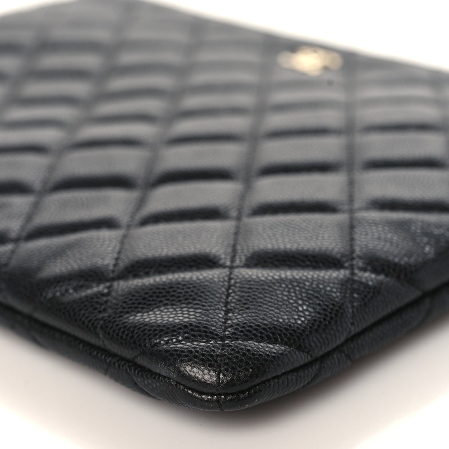 Caviar Quilted Medium Cosmetic Case Black