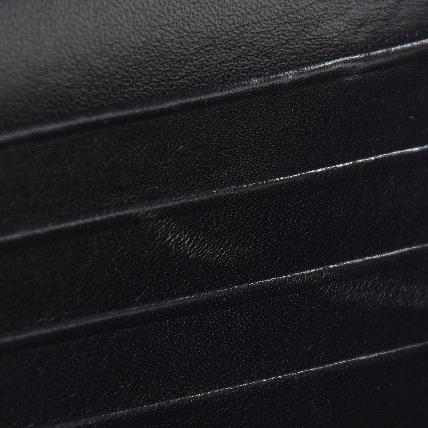 Calfskin Matelasse GG Marmont Chain Wallet Black