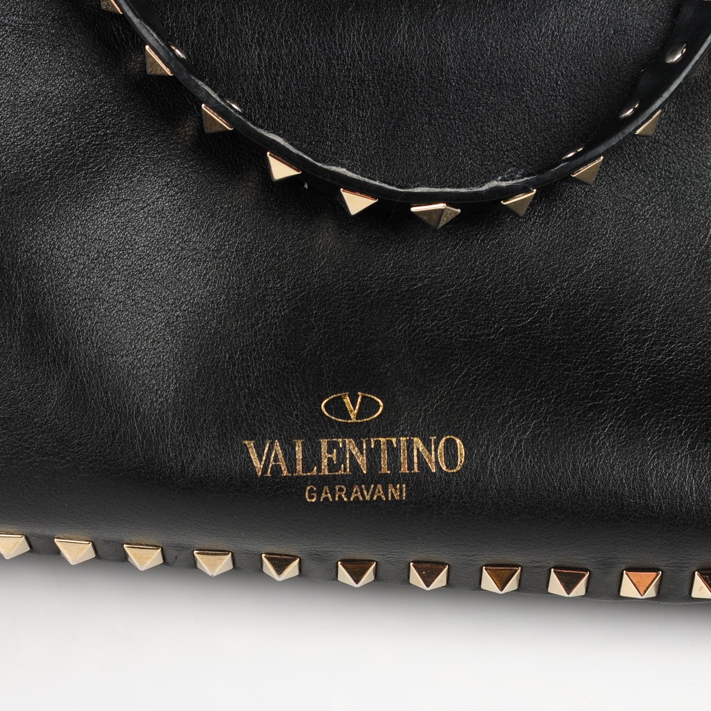 Vitello Medium Rockstud Tote Black