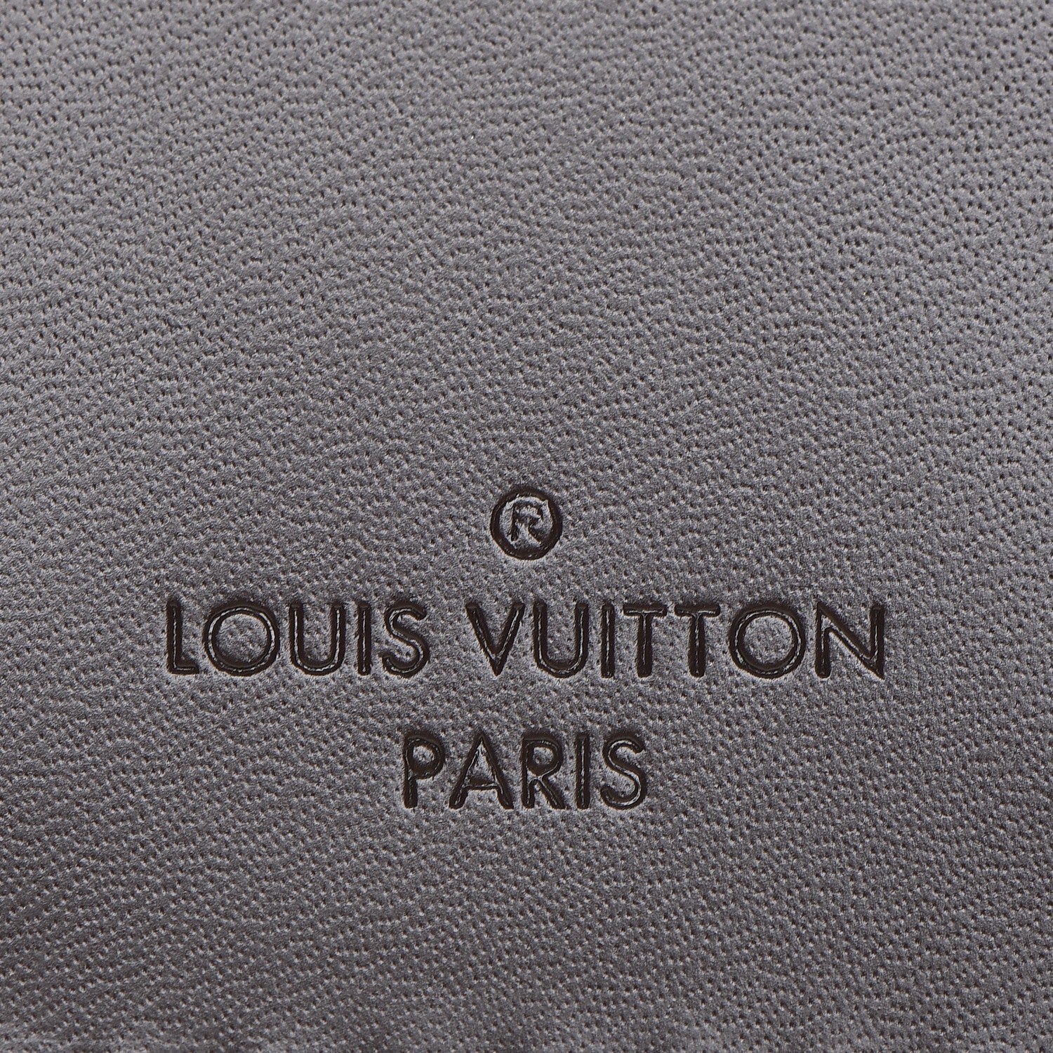 Louis Vuitton Calfskin Luggage Tag Ebene 3 of 3