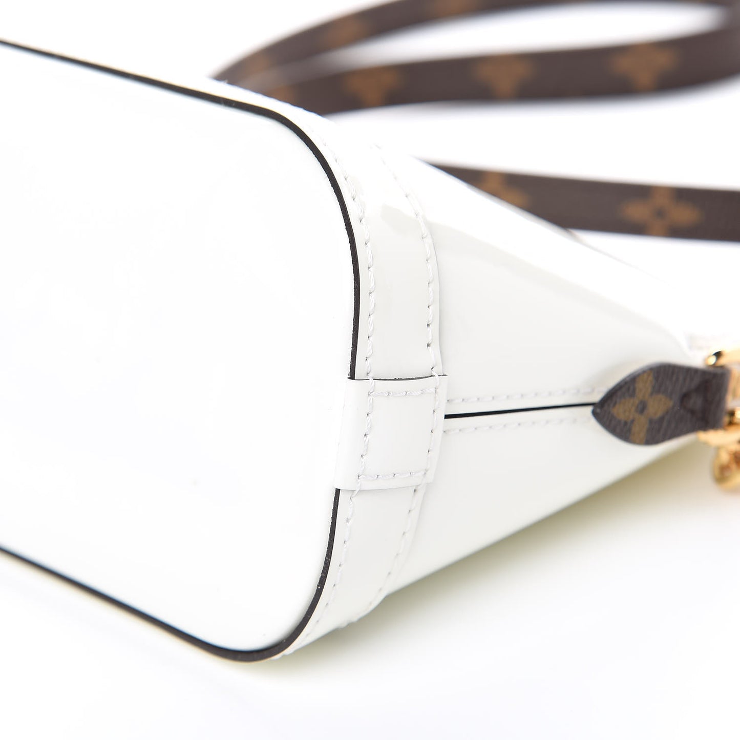 Patent Monogram Alma Mini Snow