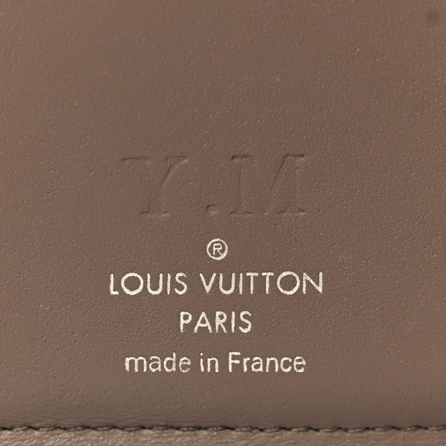 Taurillon Capucines Compact Wallet Magnolia