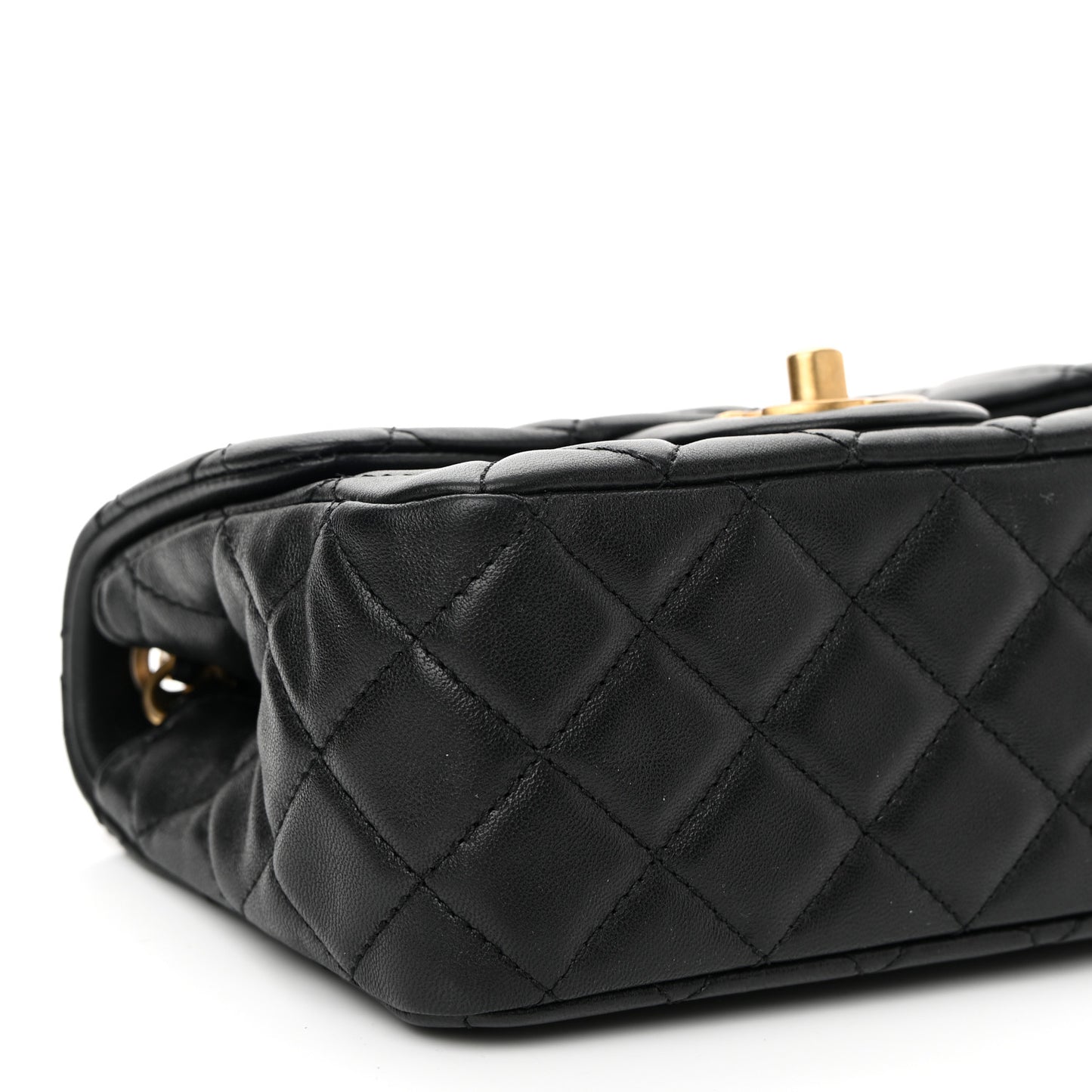 Lambskin Quilted Mini Pearl Crush Flap Black