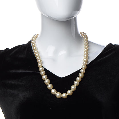 Chanel Pearl Short Necklace Gold 2 of 6