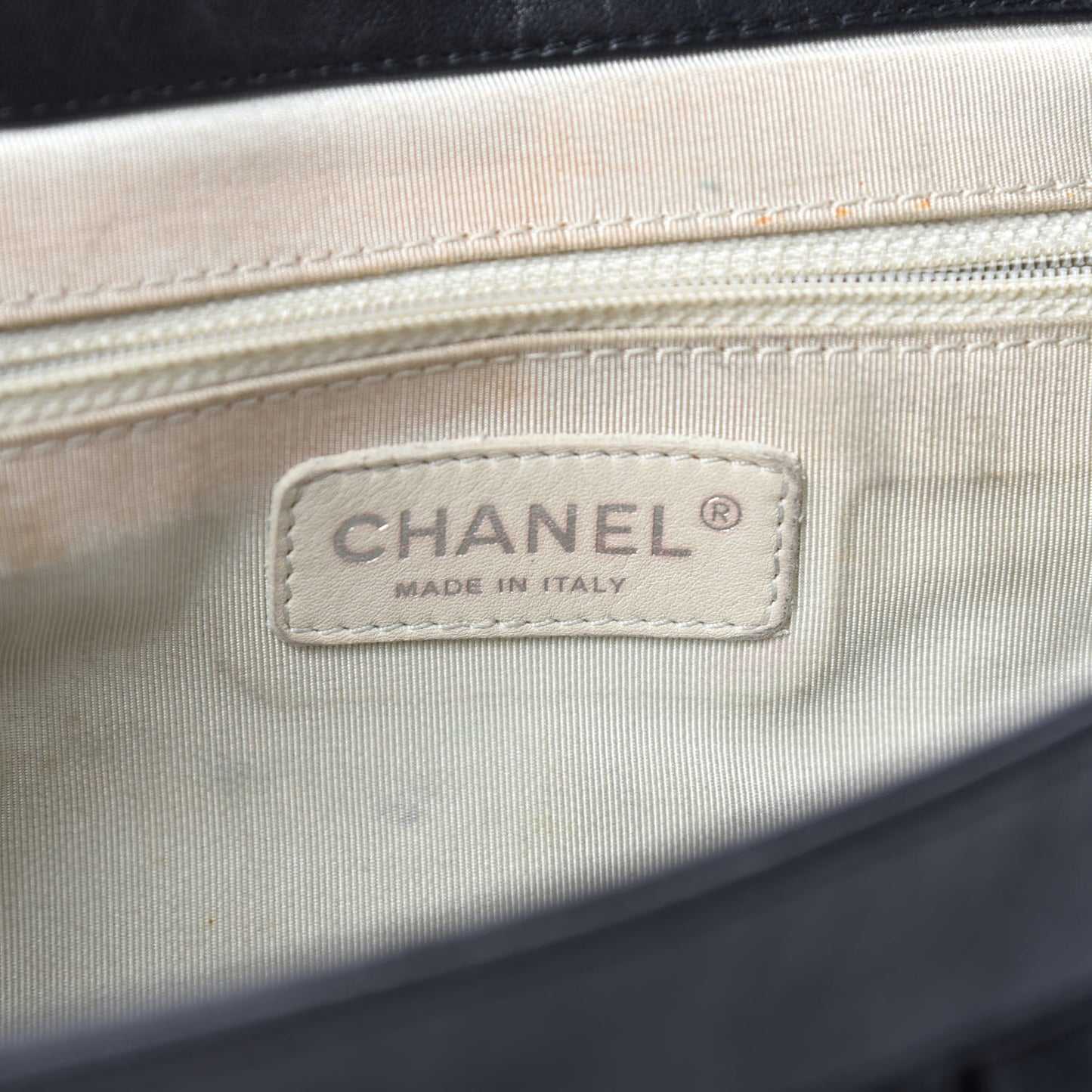 Washed Lambskin Quilted Mini Chain Around Flap Black
