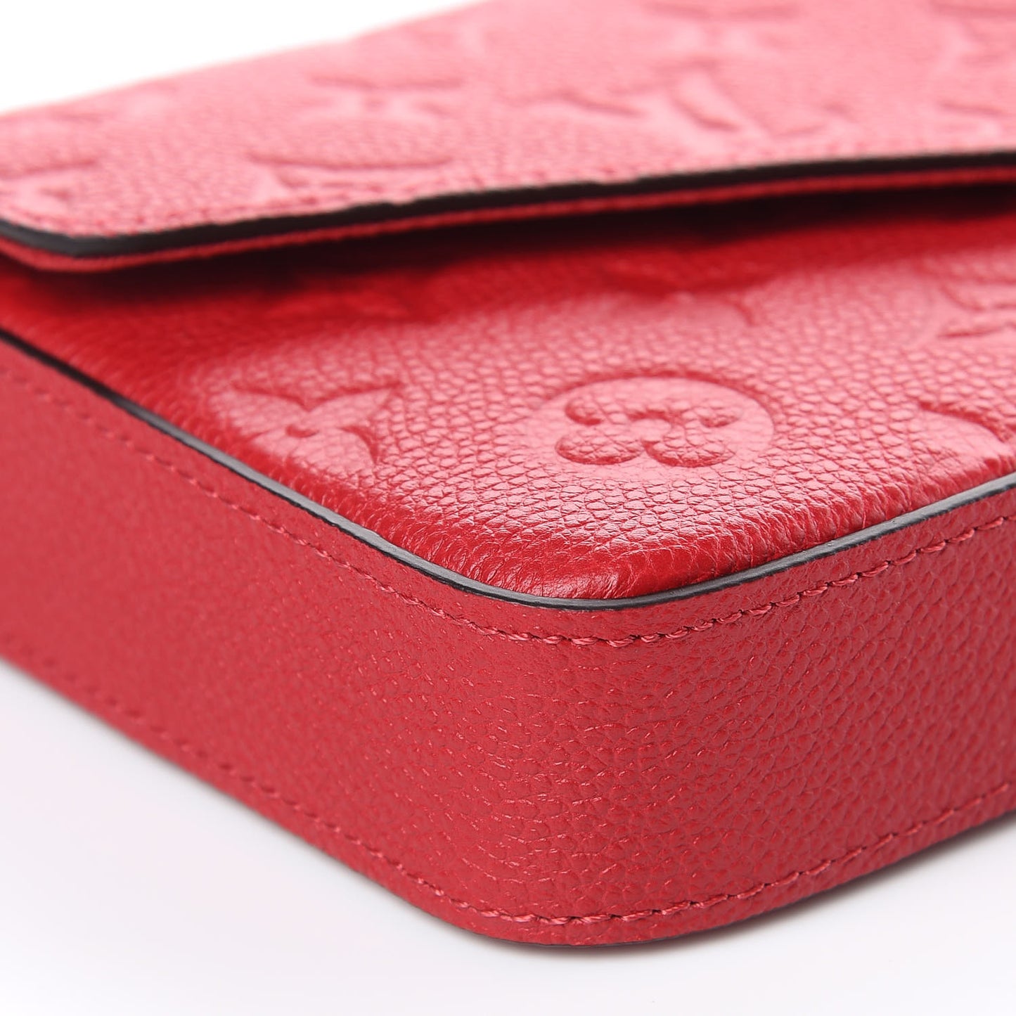 Empreinte Pochette Felicie Chain Wallet Scarlet