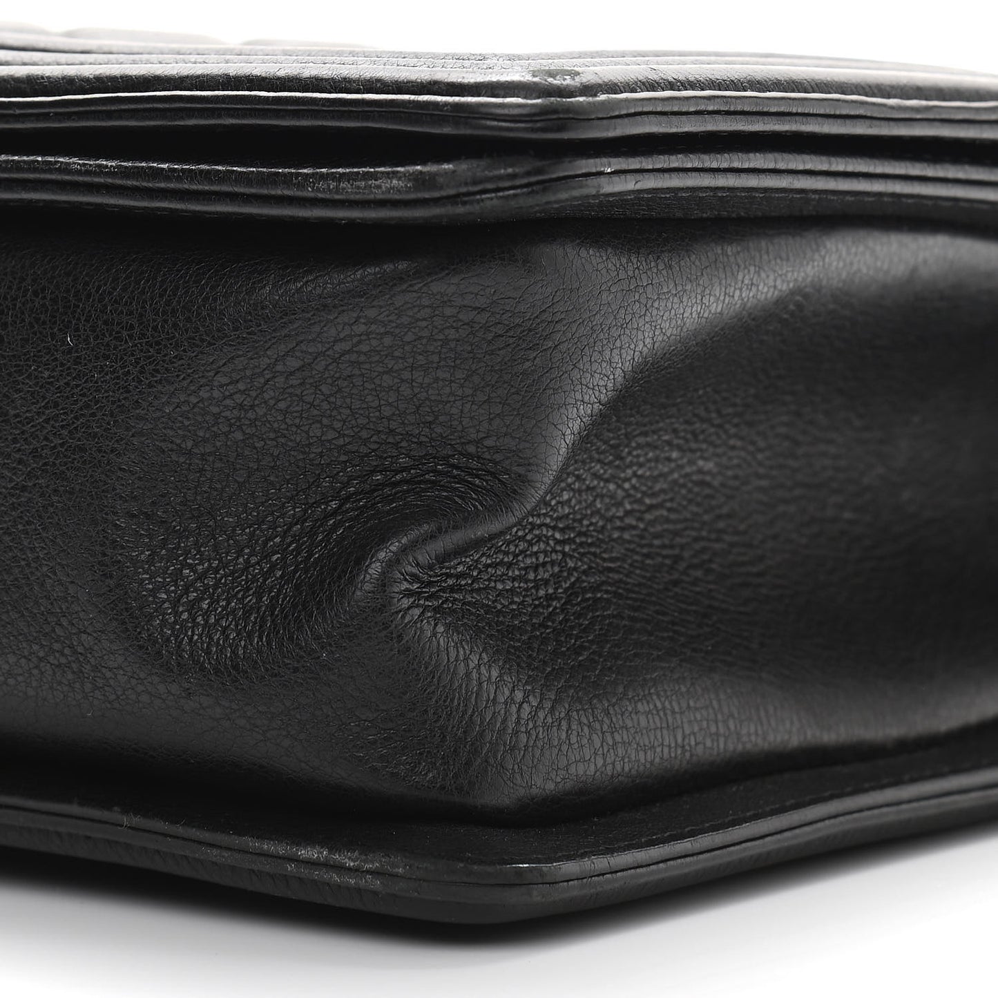 Grained Calfskin Quilted New Medium Boy Flap Black