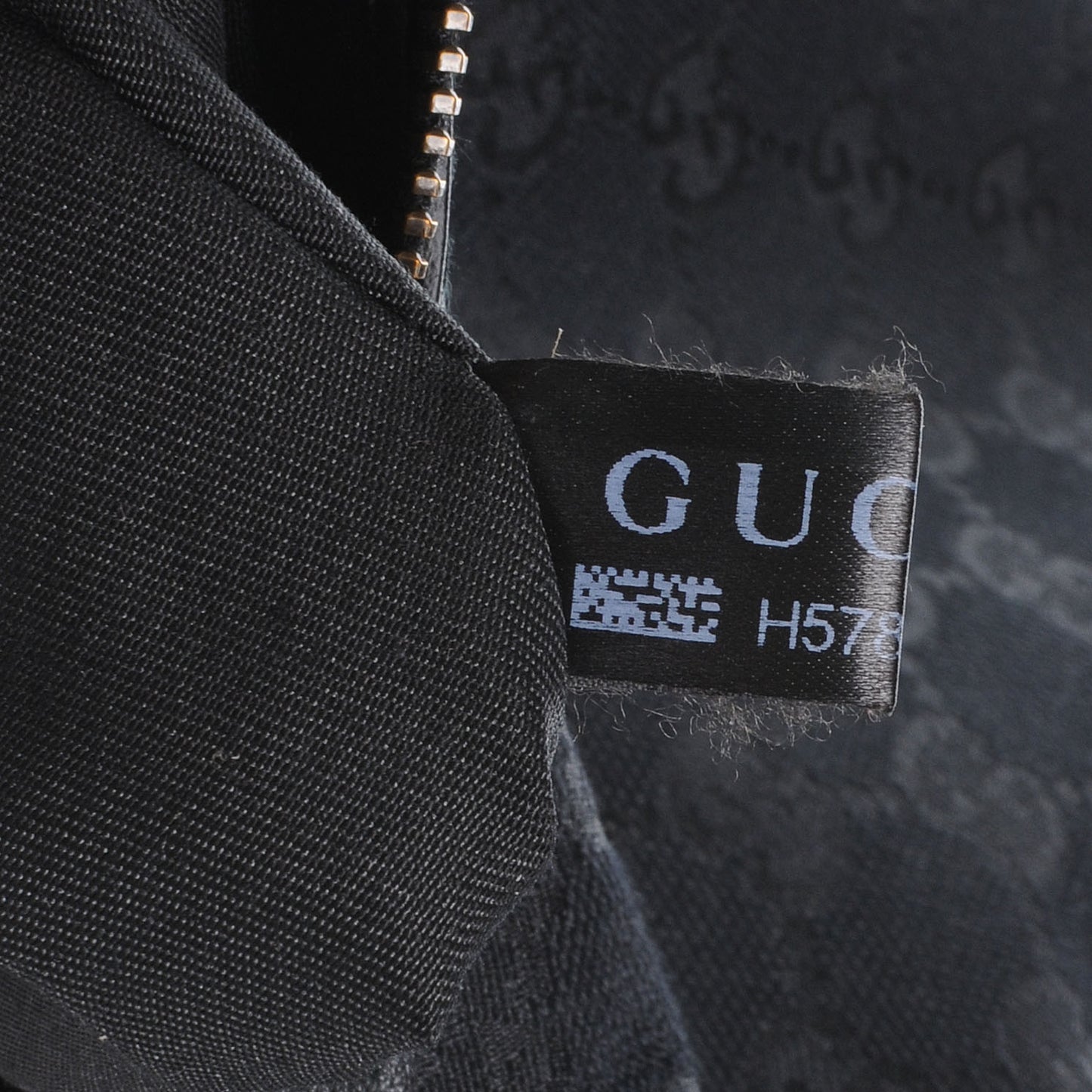 Monogram Medium Interlocking Tote Black
