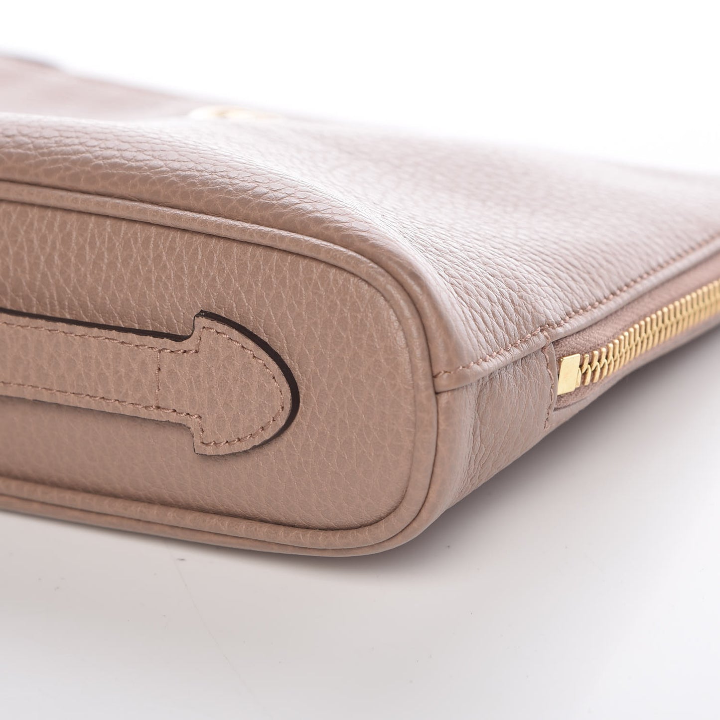 Calfskin GG Marmont Zip Pouch Porcelain Rose