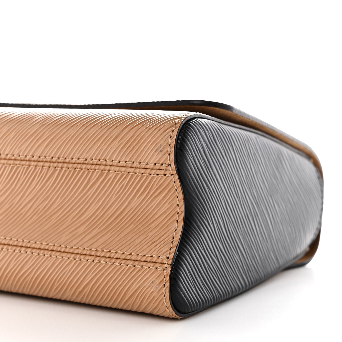 Epi Twist Shoulder Bag MM Camel