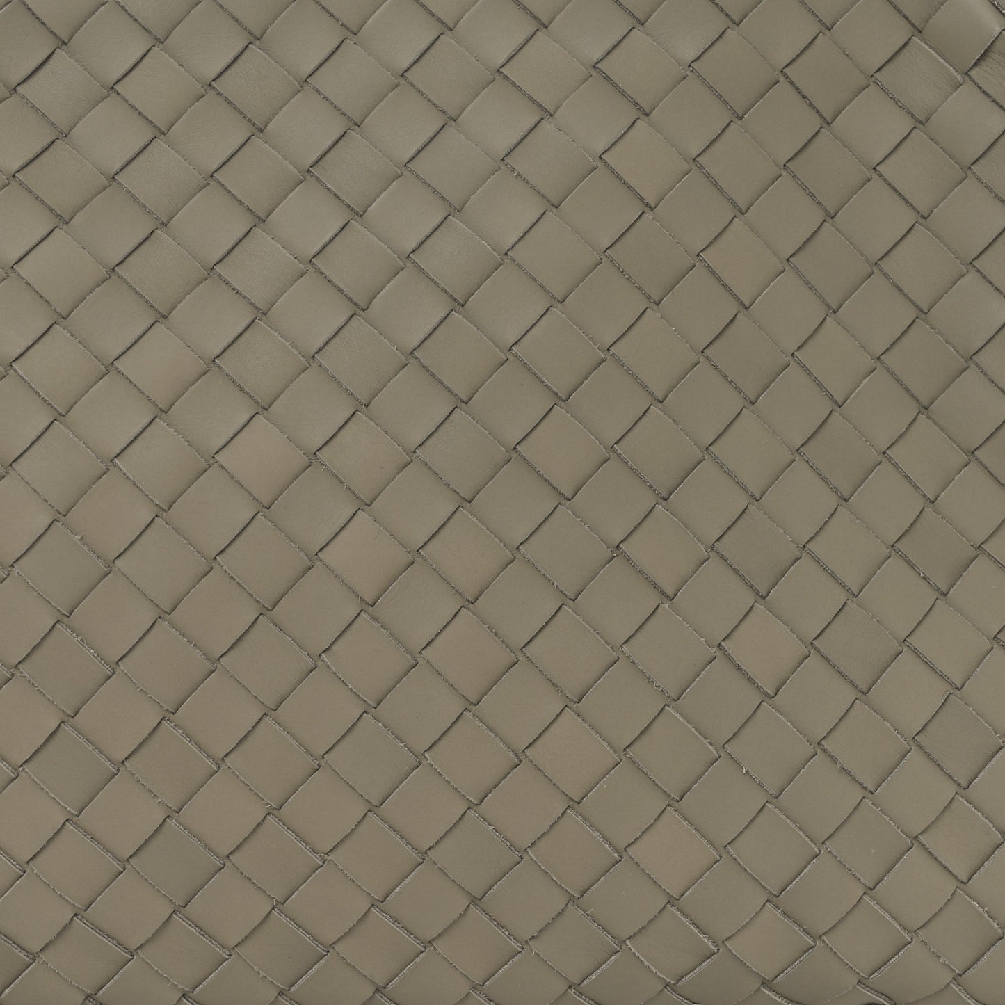 Nappa Intrecciato Clutch Limestone