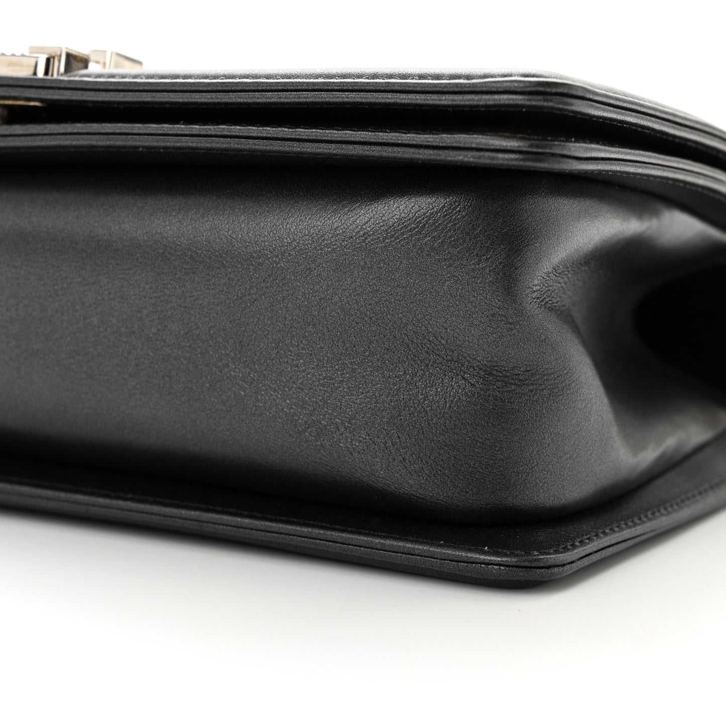 Lambskin Quilted Gradient Crystal Medium Boy Flap Black