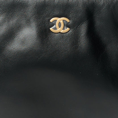Chanel Shiny Calfskin 22 Removable Pouch Black 6 of 8