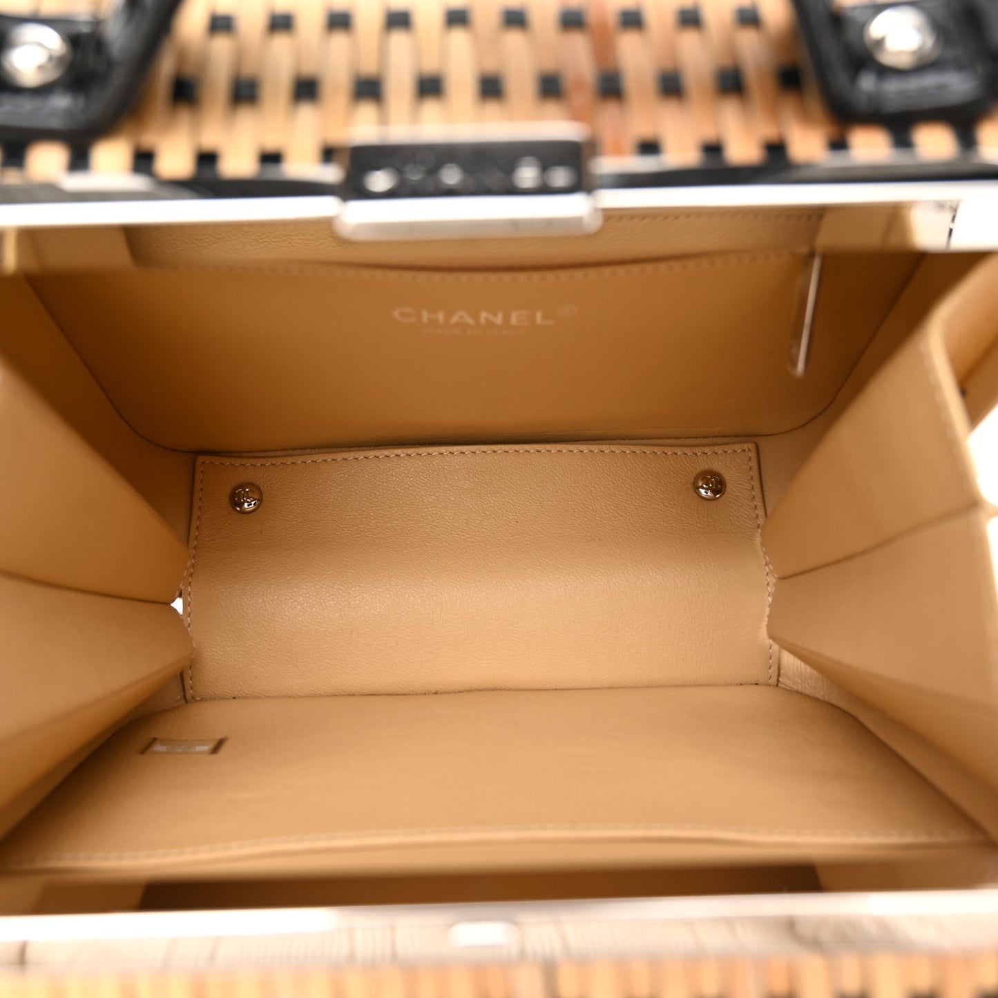 Raffia Patent Medium CC Filigree Vanity Case Black