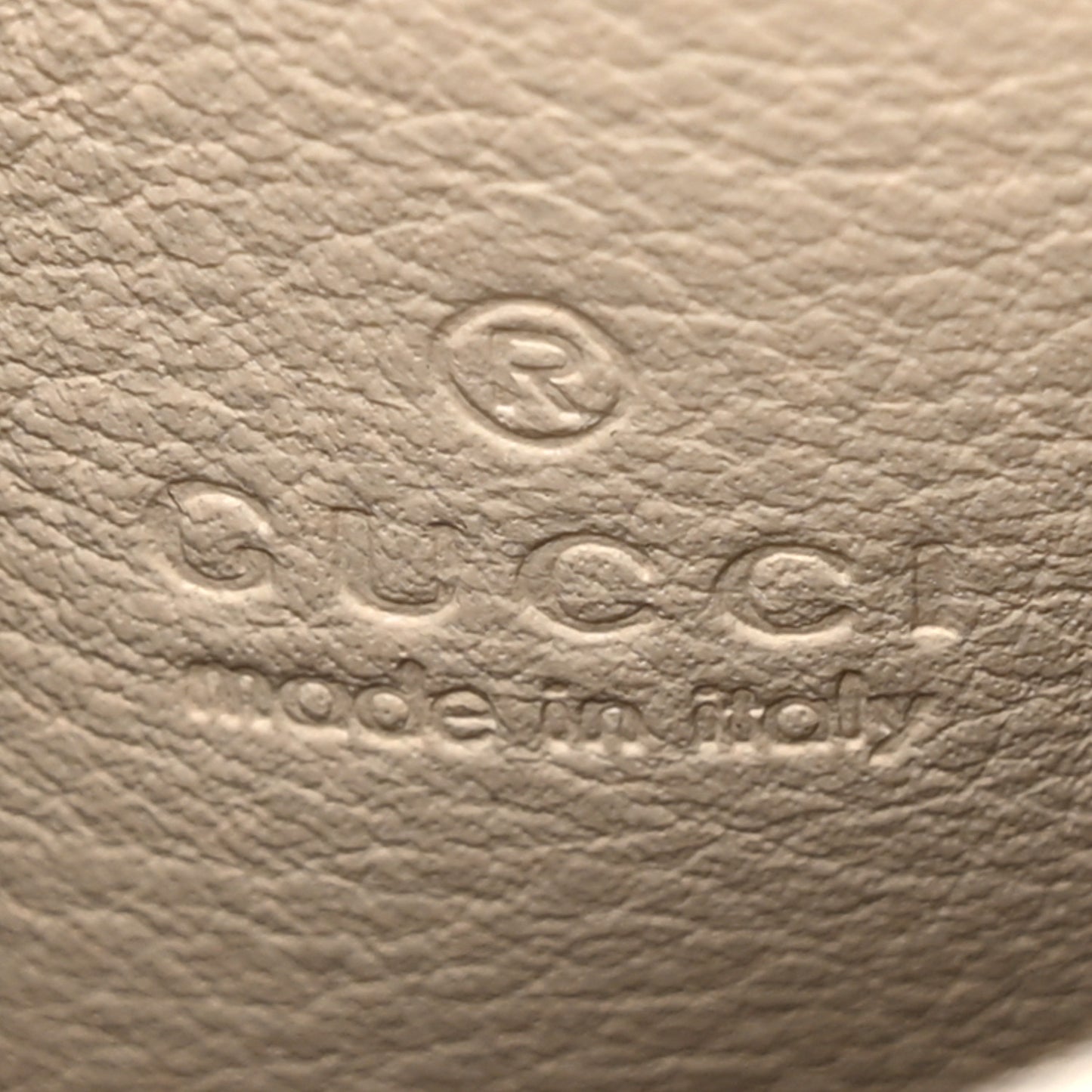 Roxy Calfskin Medium Blondie Chain Wallet Mystic White