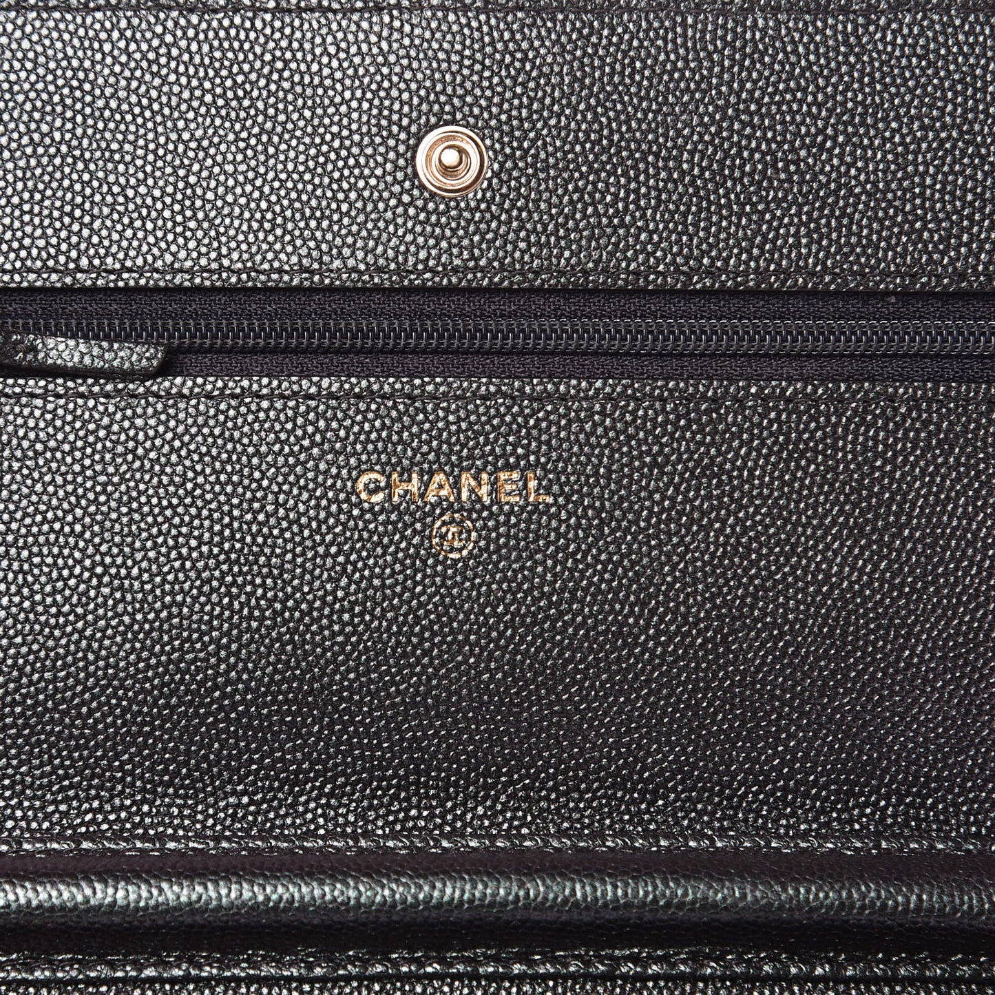 Iridescent Caviar Quilted Wallet On Chain WOC Black