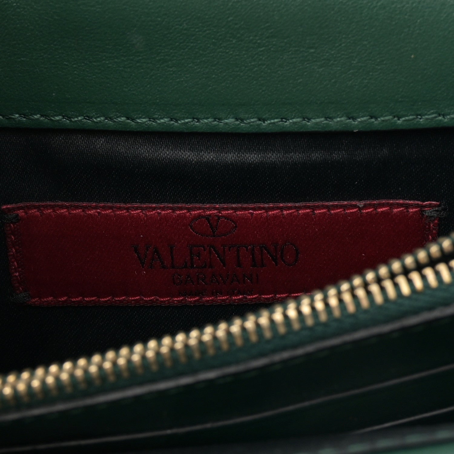 Valentino Garavani Calfskin Rockstud Wallet On Chain Green 6 of 12