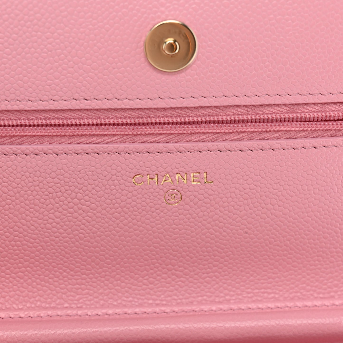 Caviar Quilted Multi Chain Wallet On Chain WOC Light Pink