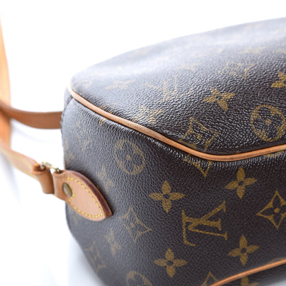 Louis Vuitton Monogram Blois 17 of 21