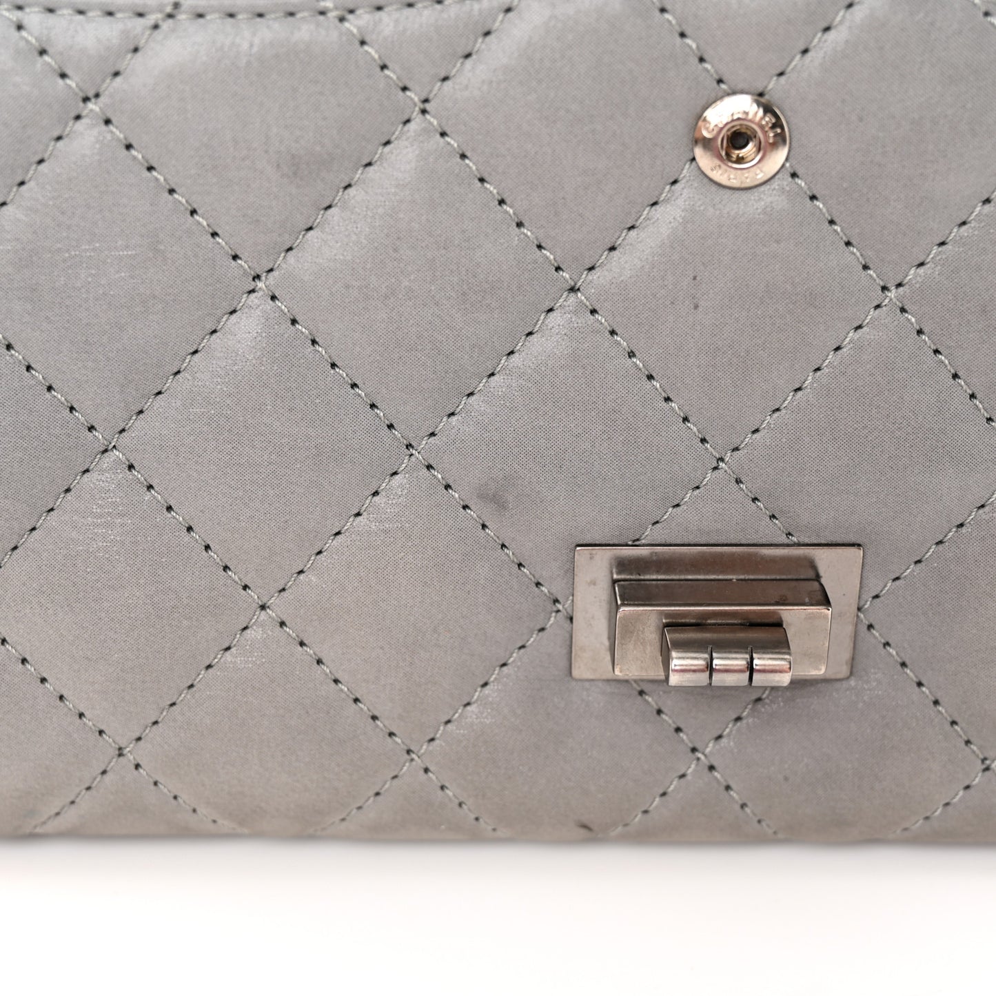 Caviar Iridescent Calfskin Quilted 2.55 Reissue 226 Flap Brown Grey