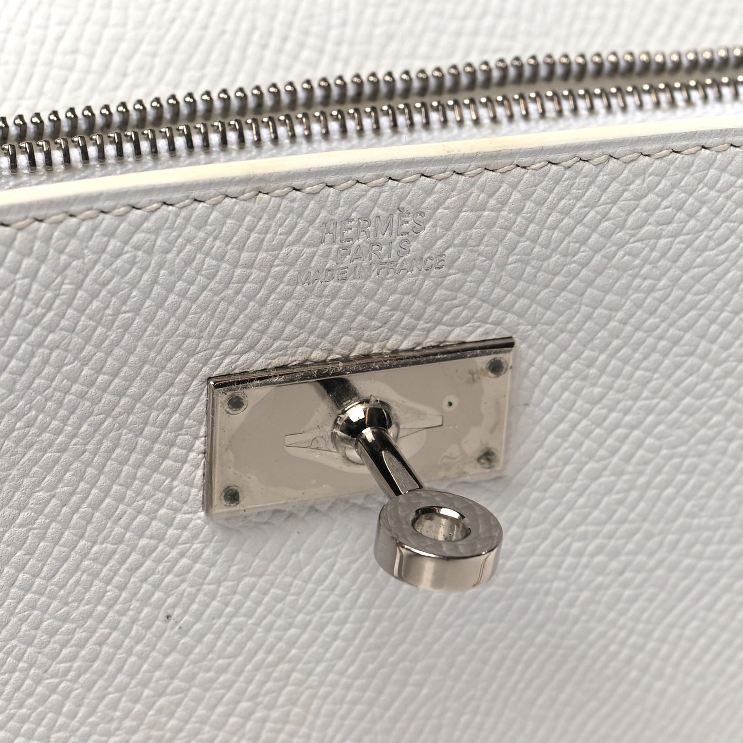 Epsom Kelly Longue Wallet White